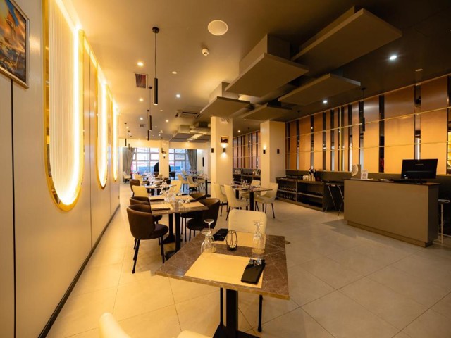 Vibe Hotel Alabang 16/16