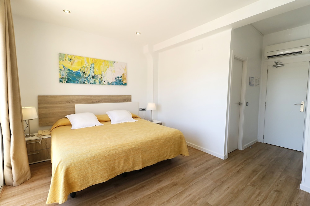 Gabarda Hotel 34/77