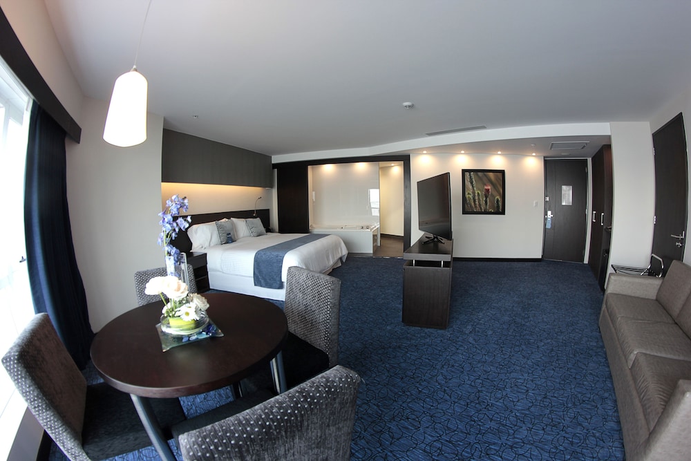 Wyndham Guayaquil Puerto Santa Ana 45/63