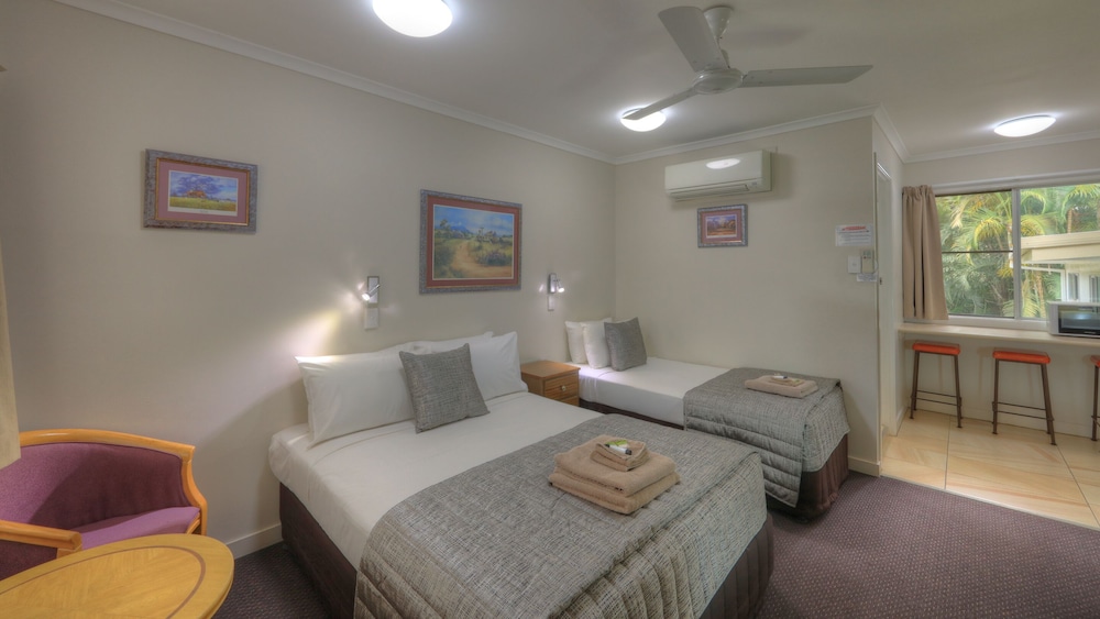 ATHERTON HINTERLAND MOTEL 23/40