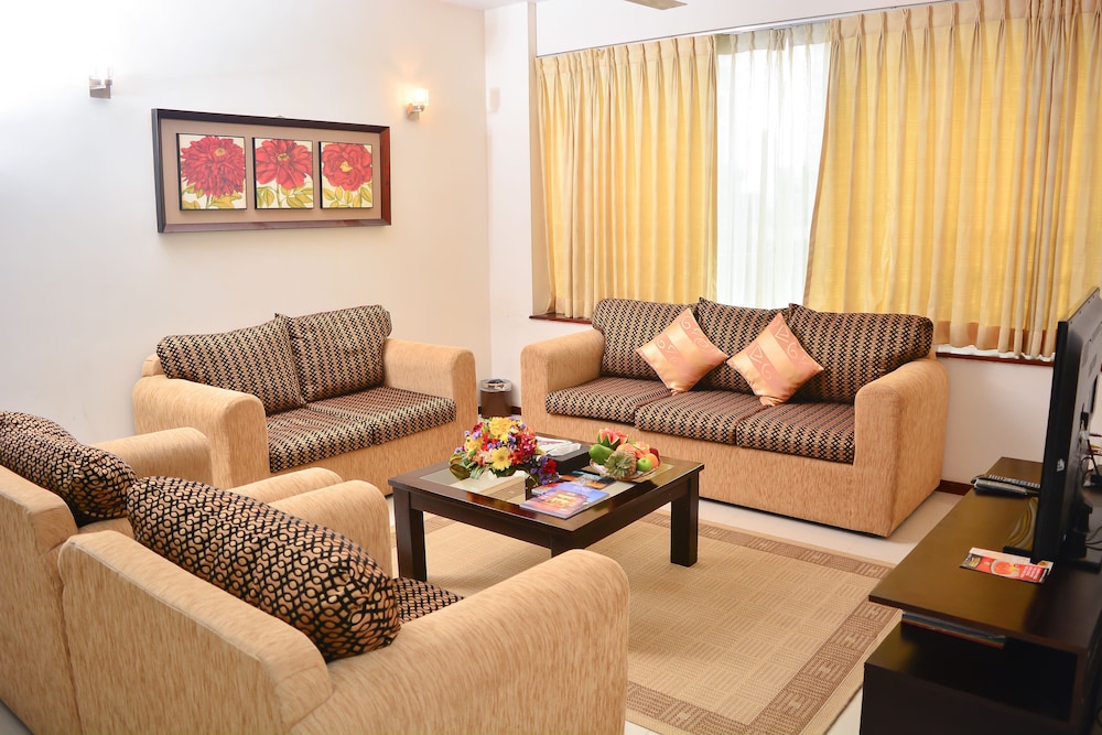 Unique Towers Luxury Boutique Suites 42/76