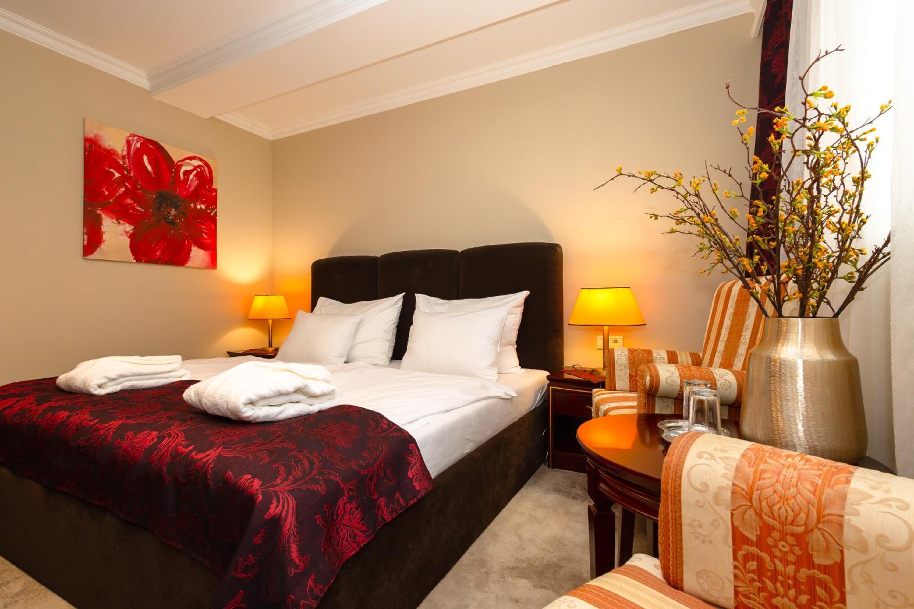 Standard, Double Bed, Grand Hotel Sole 4/8