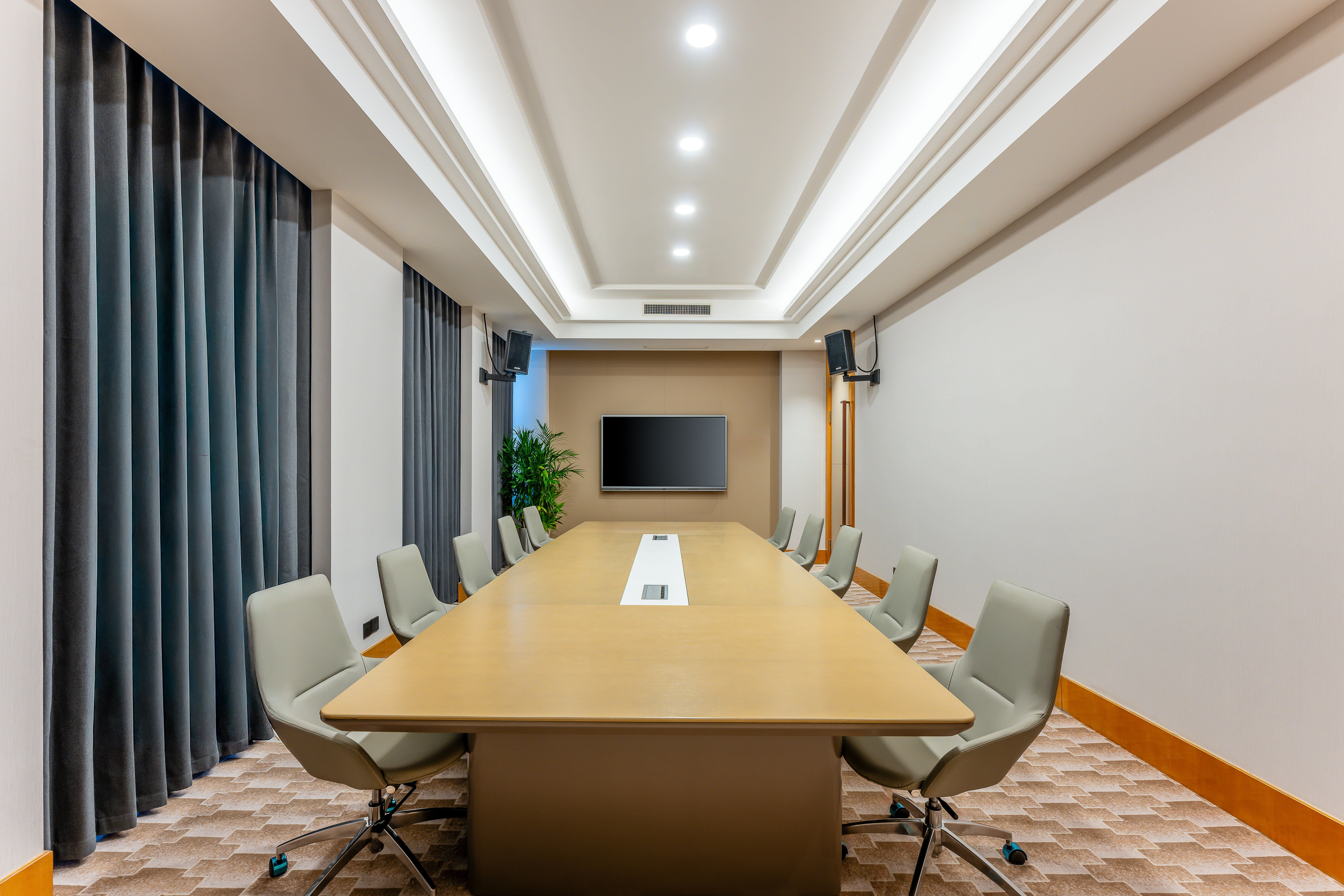 Holiday Inn Jianhu 36/47