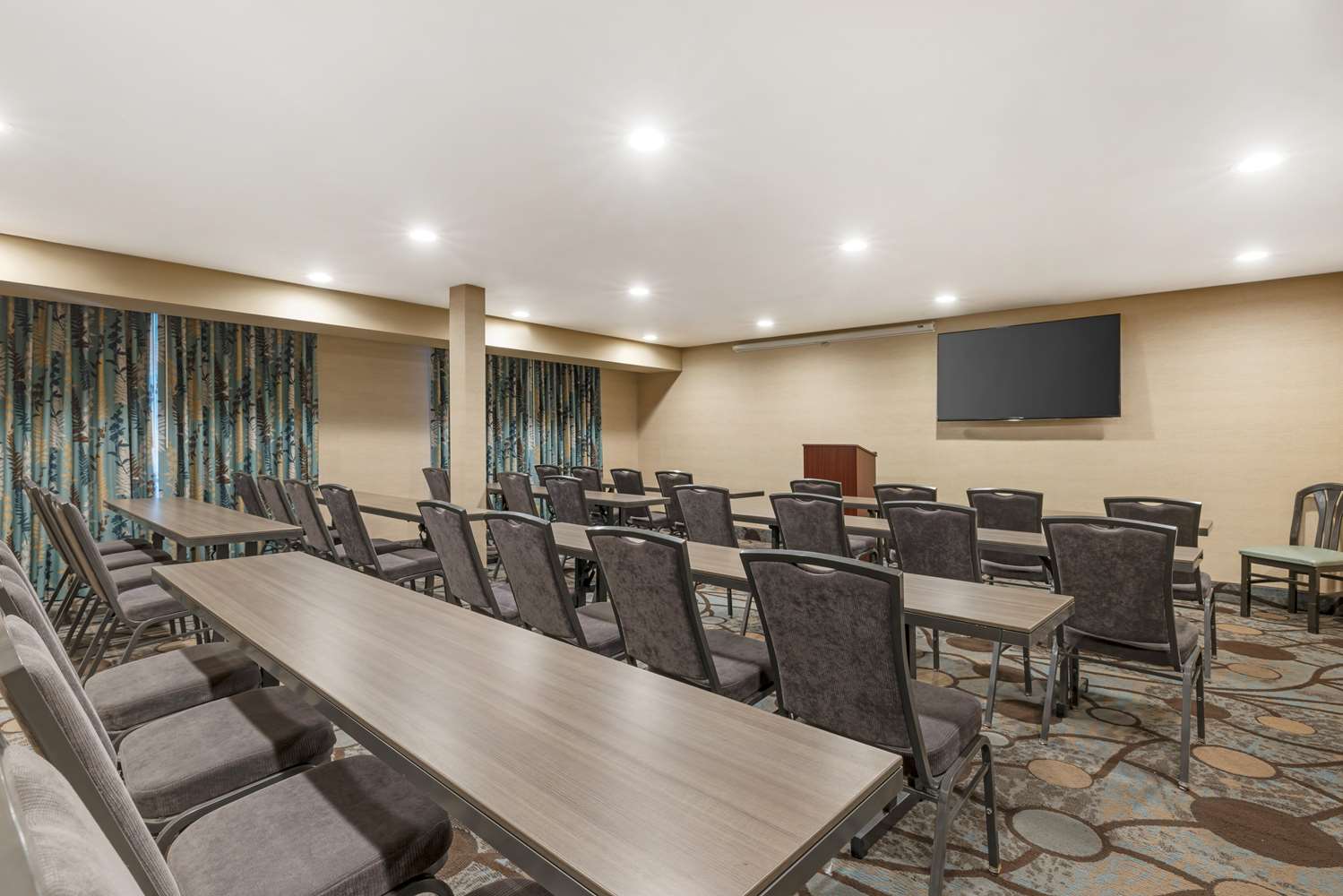 Best Western Plus Oceanside Palms 14/18