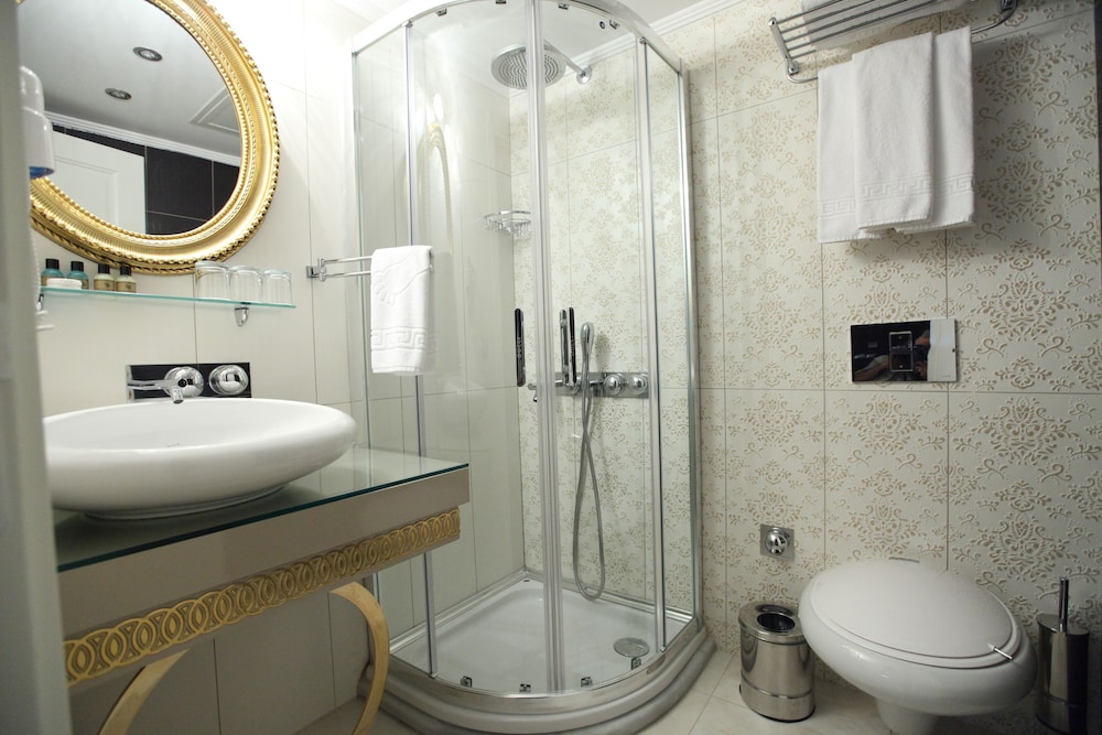KATELYA HOTEL 77/78
