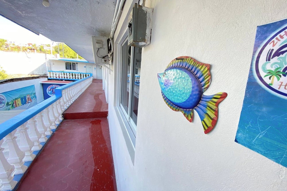 OYO Hotel Zihuatanejo Malibu 29/41