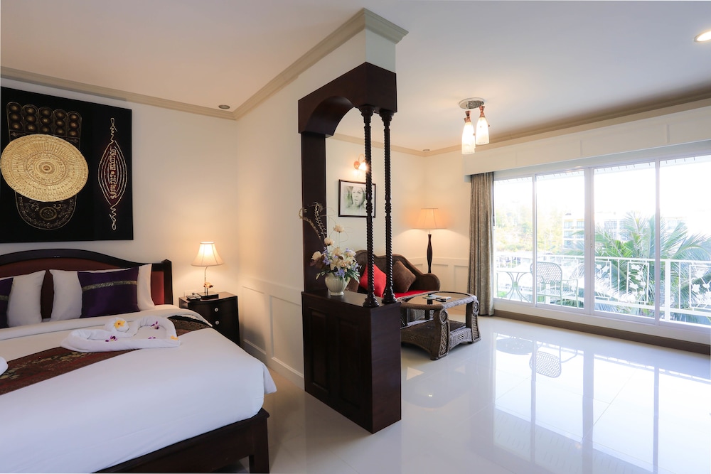HONEYMOON, PENTHOUSE, MOUNTAIN SIDE, MOUNTAIN VIEW