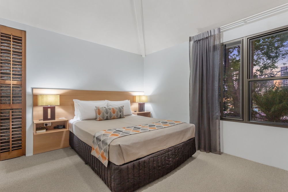 2 BEDROOMS, CLASSIC, SUITE, KITCHENETTE