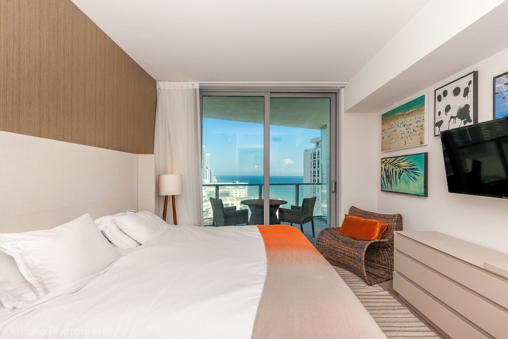 2 BEDROOMS, CONDO, OCEAN VIEW