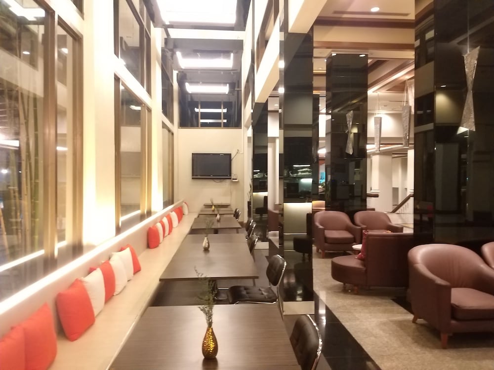 Songphanburi Hotel 30/49