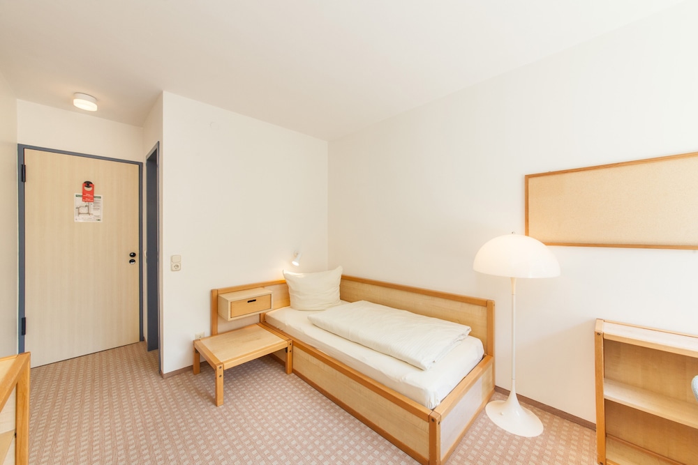 Akademiehotel Kiel 63/83