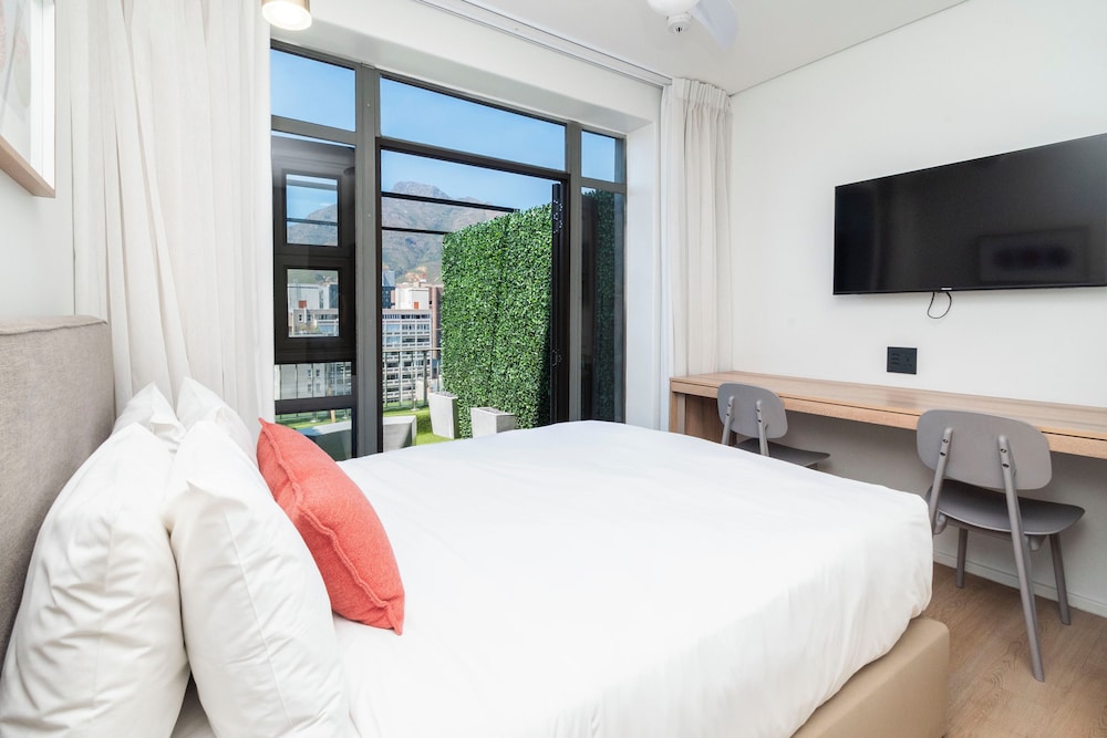 Habitat Aparthotel by Totalstay 13/55