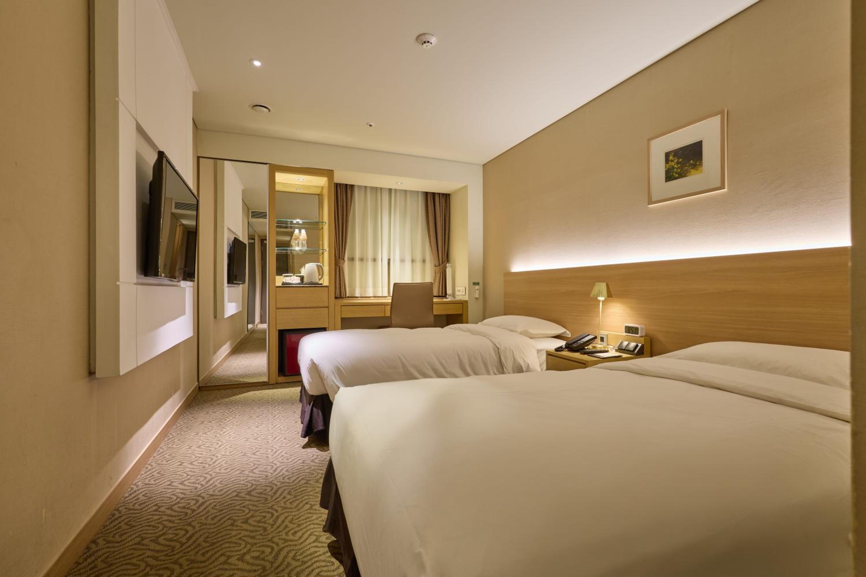 Basement, Twin Beds, No Window