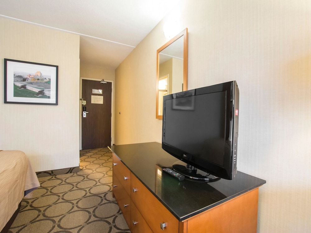 Comfort Inn Ancienne-Lorette - Quebec Airport 24/31