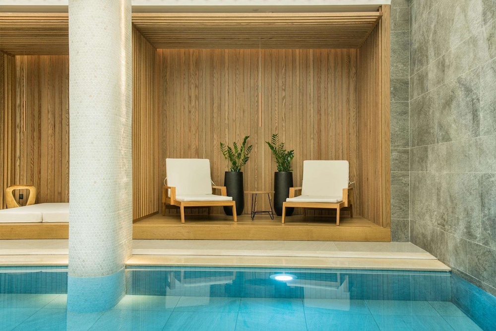 Akasha Beach Hotel and Spa 20/50