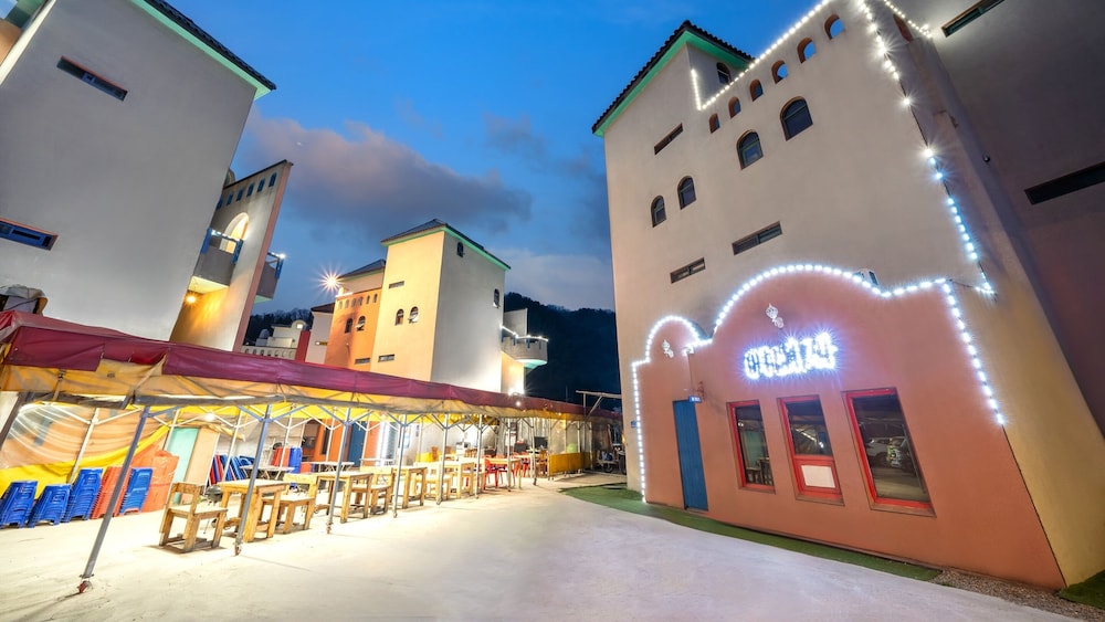 Chuncheon The Vishop Pension 41/49