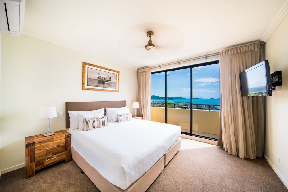 1 Bedroom, Sub Penthouse, King Bed