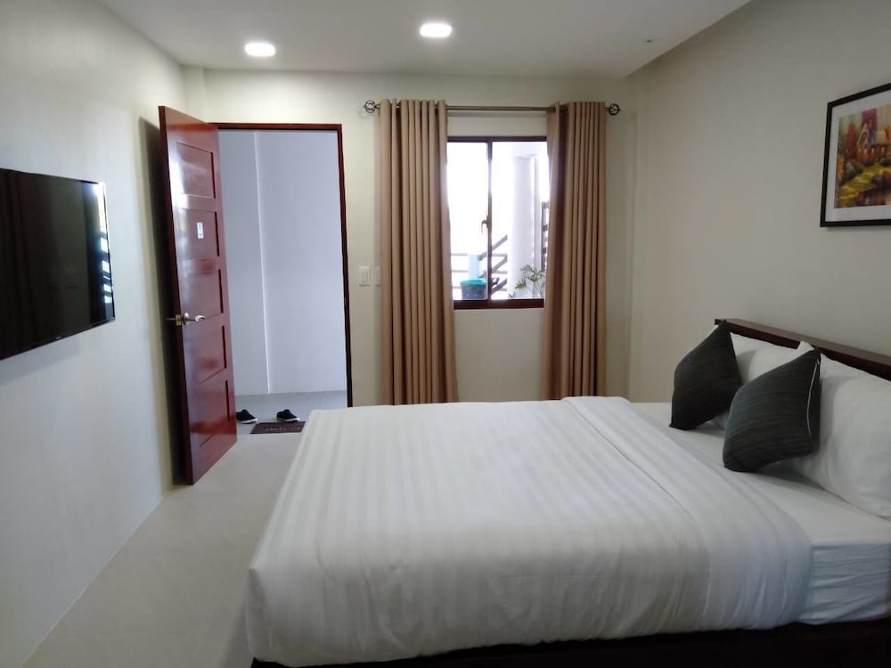 Puerto Nirvana Resort 6/26