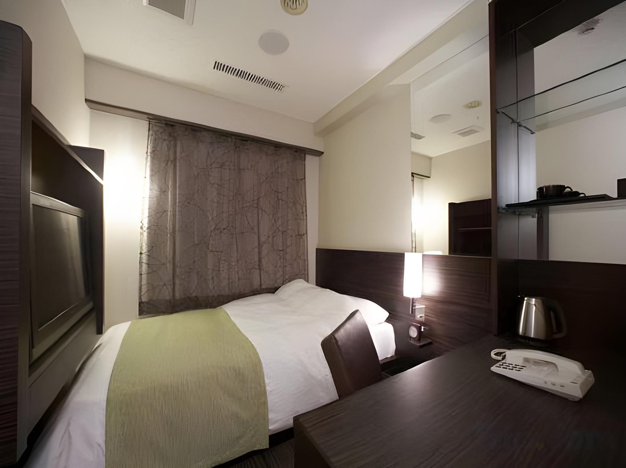 Room, Double Bed, Smoking
