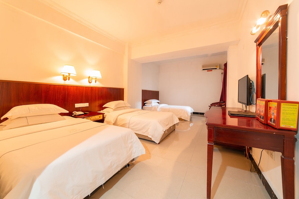 Junshan Hotel 25/75