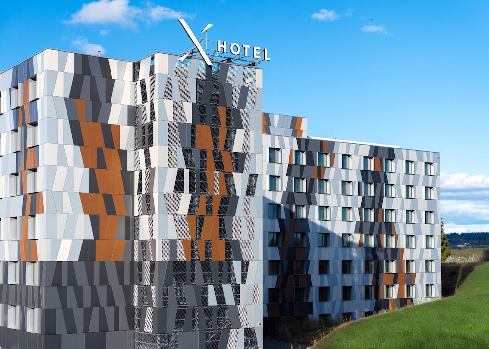 MOXY OSLO X 3/78