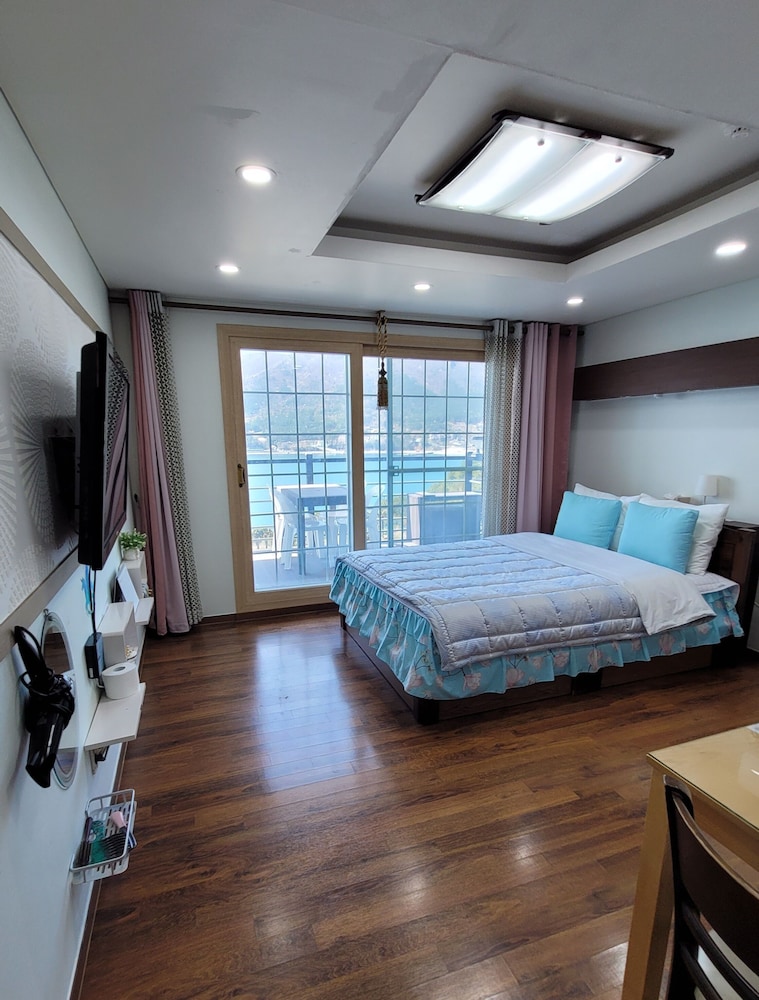 A Day In Geoje Pension 3/44