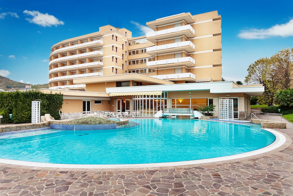 Hotel Sporting 3/50