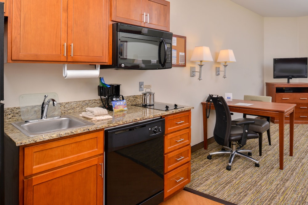 CANDLEWOOD SUITES ABILENE 38/44