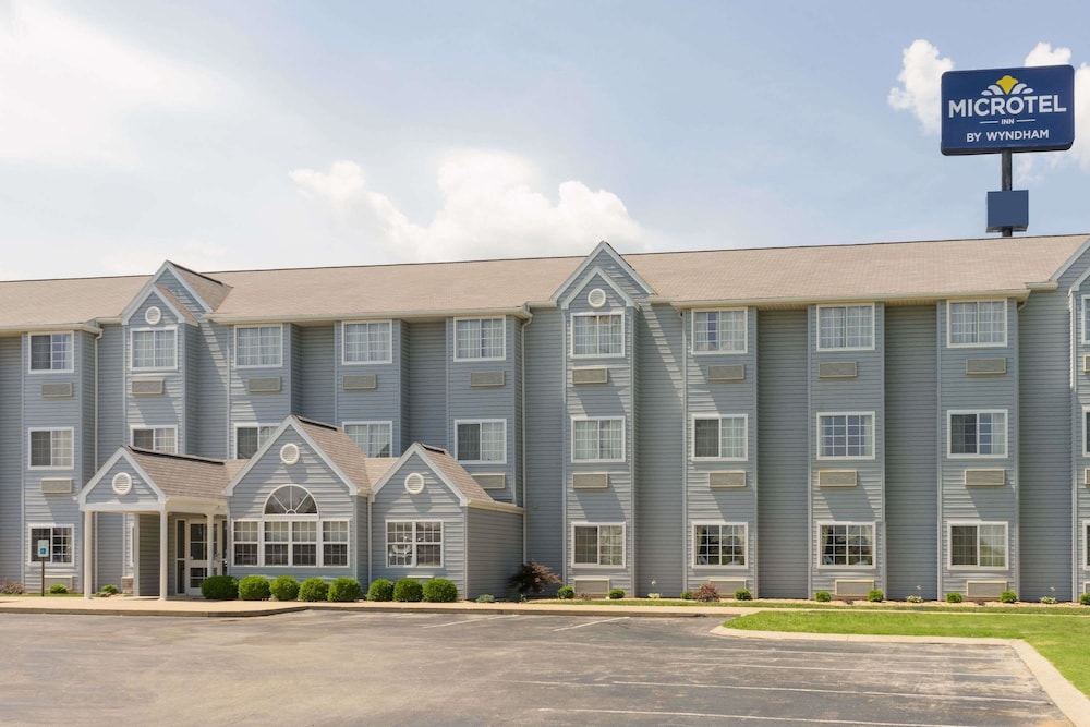 Microtel Inn & Suites by Wyndham Bowling Green 1/30