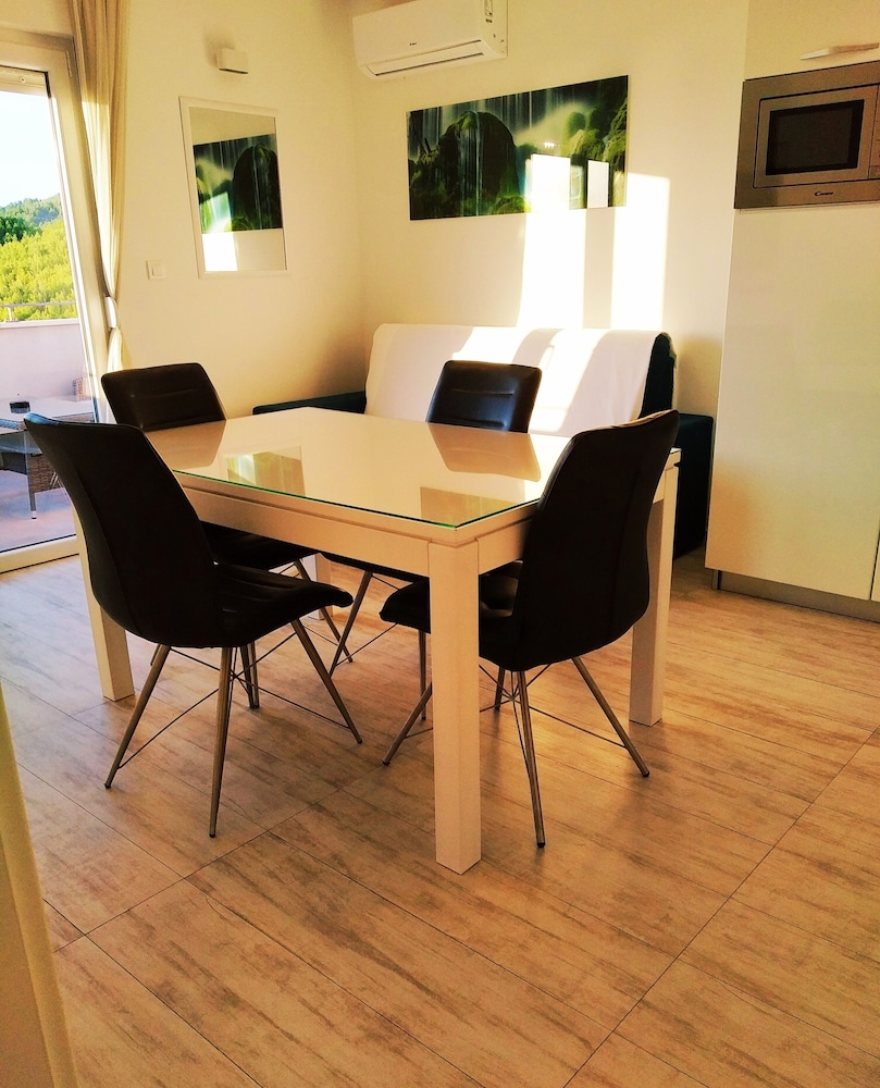 Villa Lavanda 36/50