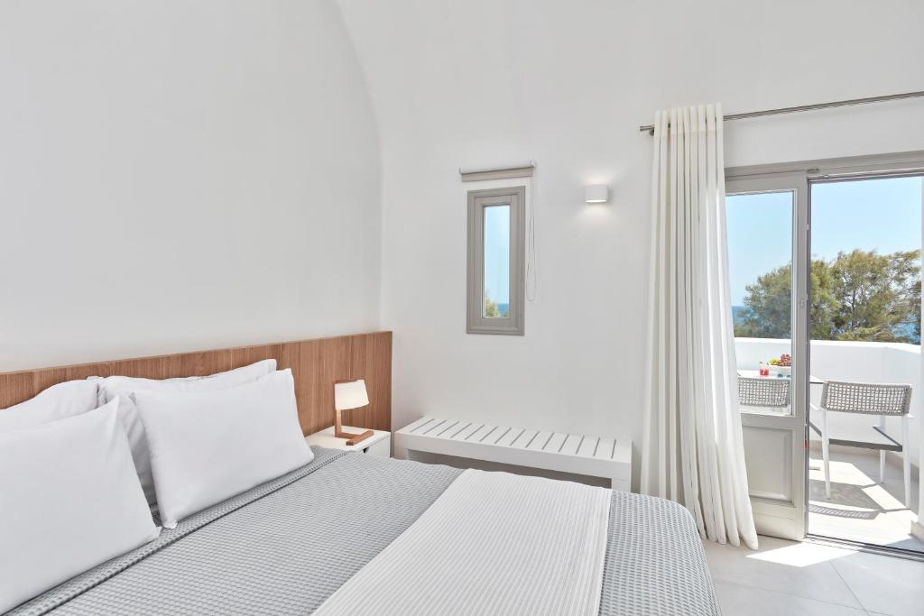 Room, King Bed, Beach Front