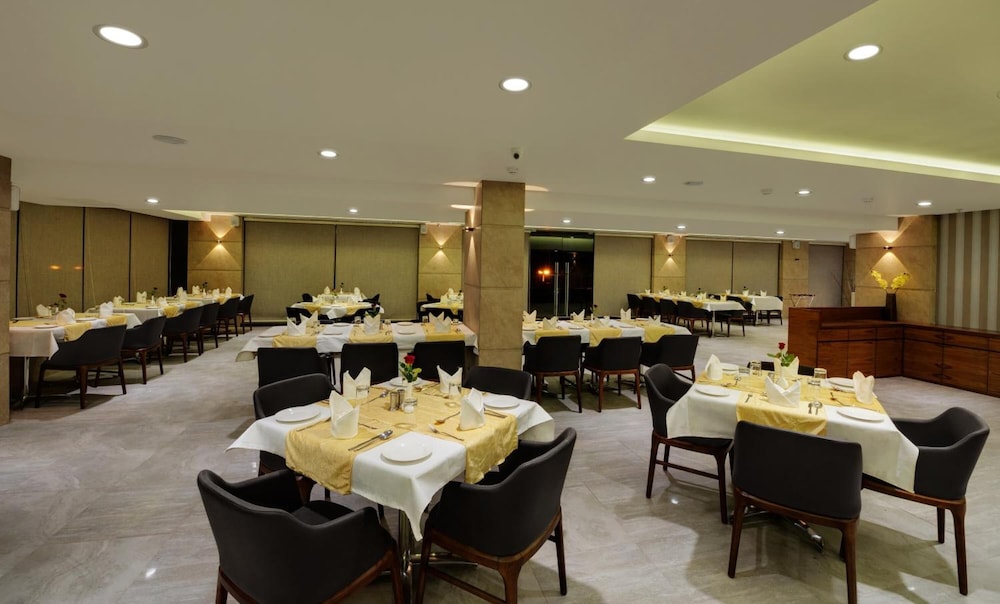 Hotel Suba Elite 26/44