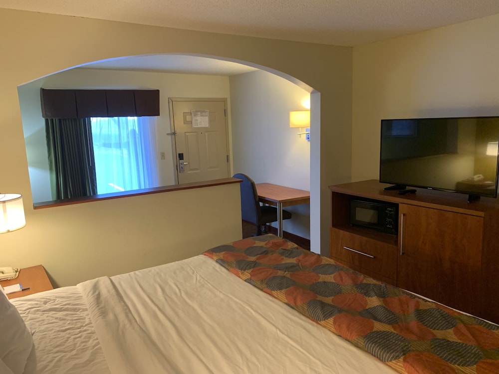 Baymont by Wyndham Cave City 16/25