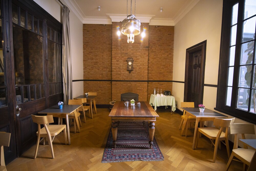 New Voga Hotel Boutique 23/37