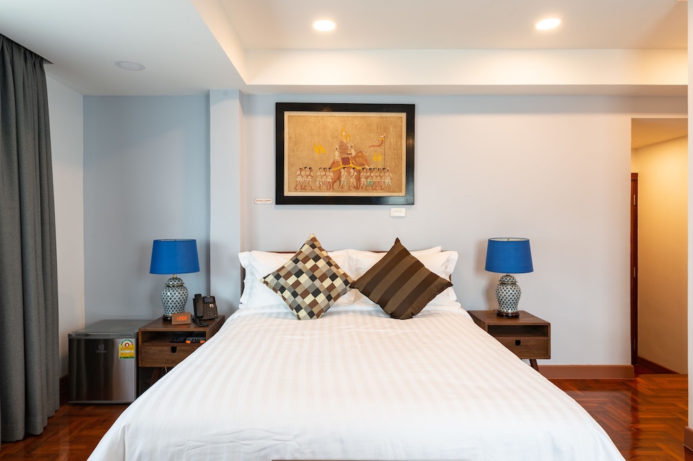 Maneeya Park Residence 10/50