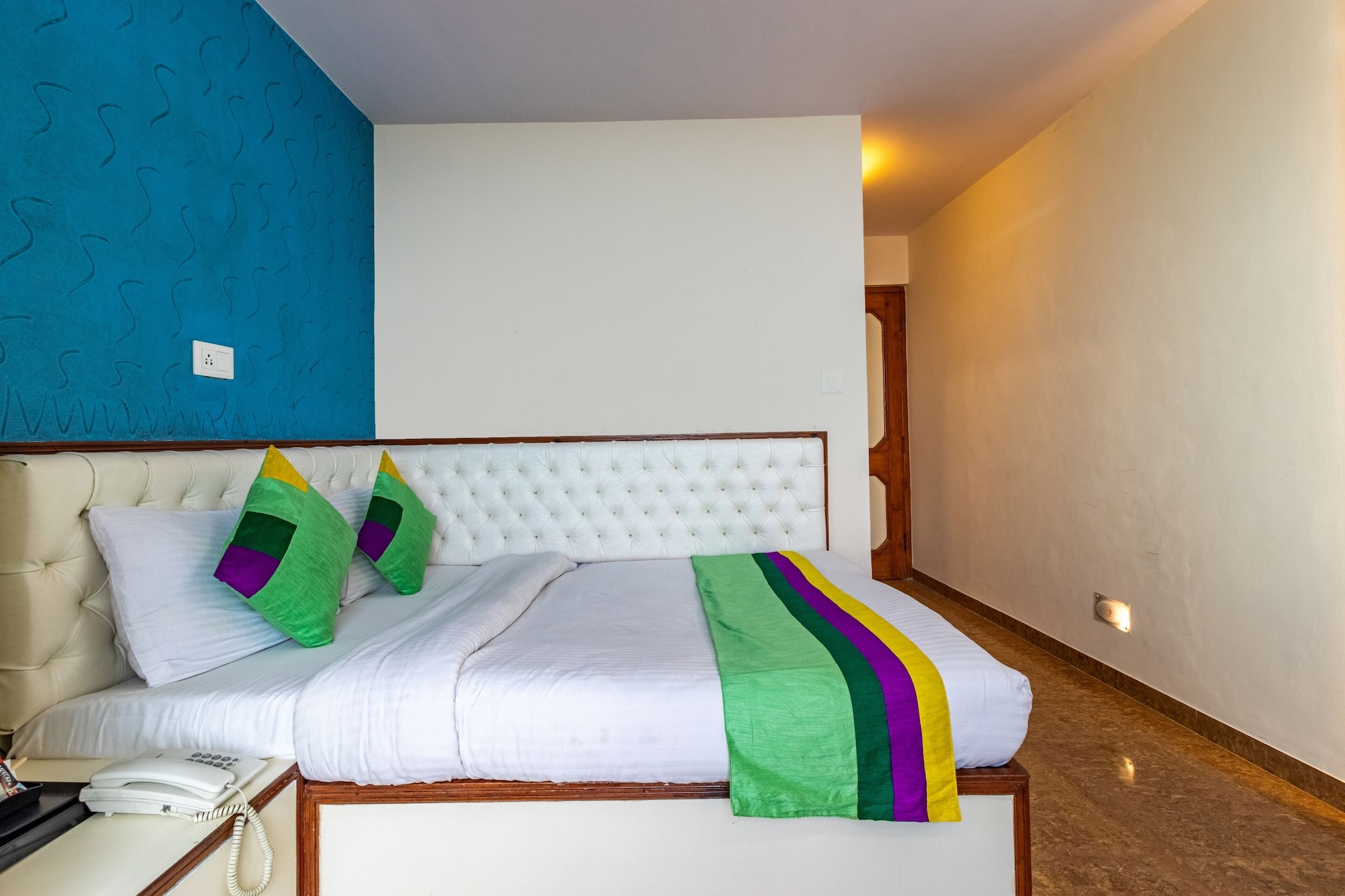 ECONOMY, DOUBLE BED