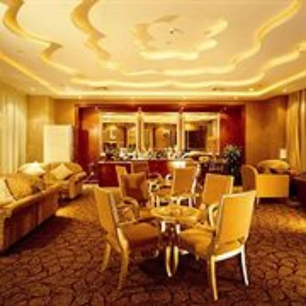 Xinhai Jinjiang Hotel 36/45
