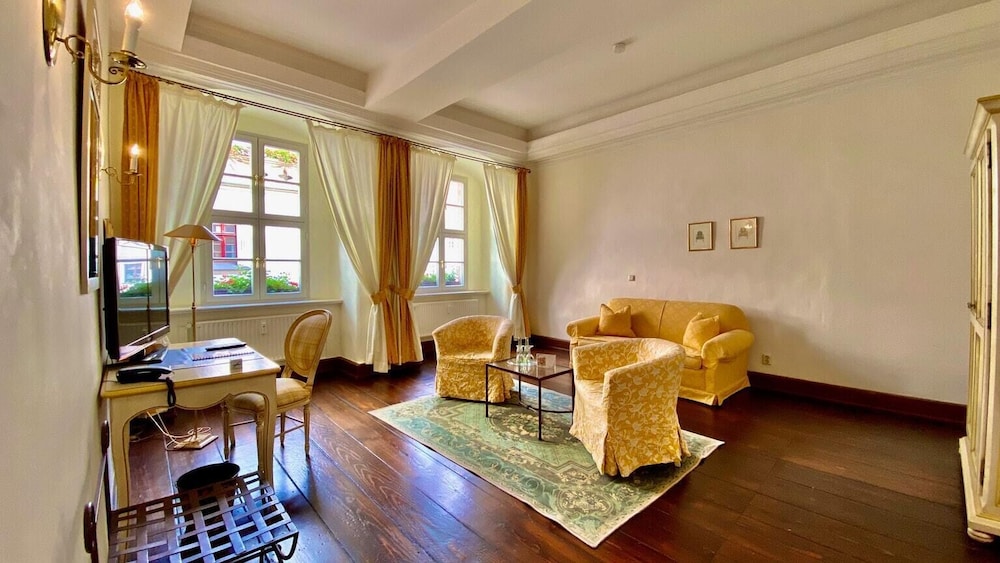Hotel Graf von Mansfeld 21/50