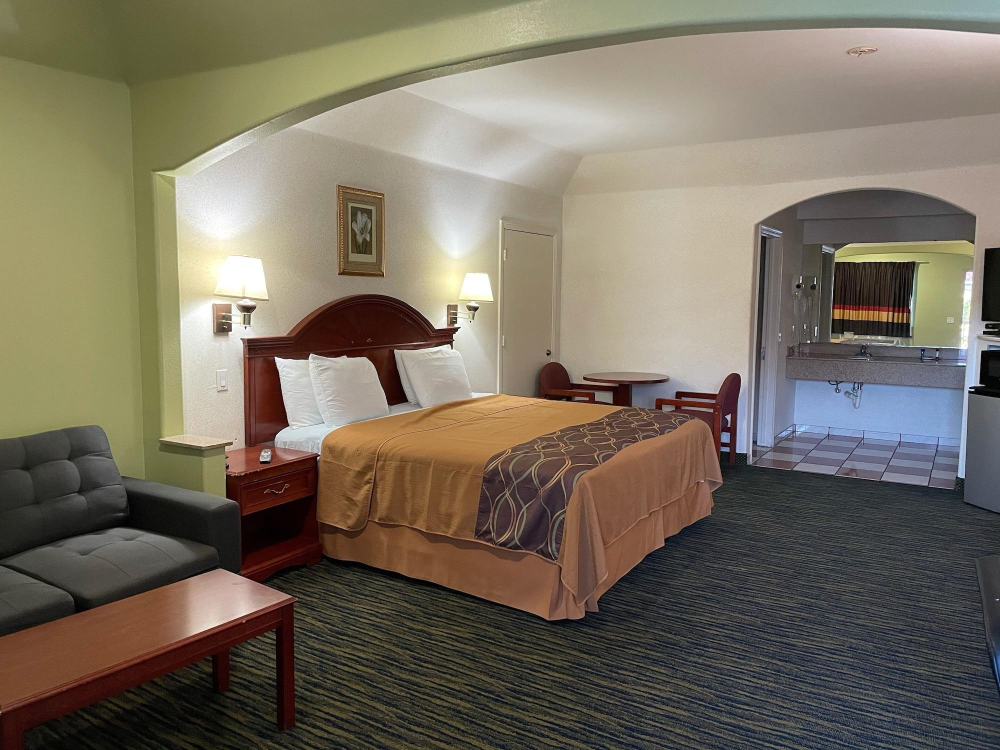 Porter Executive Inn & Suites 6/12