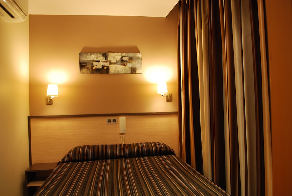 Hostal Las Flores 44/60
