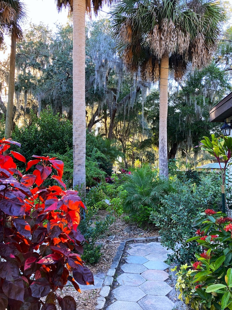 Retreat at Crystal Manatee 62/65