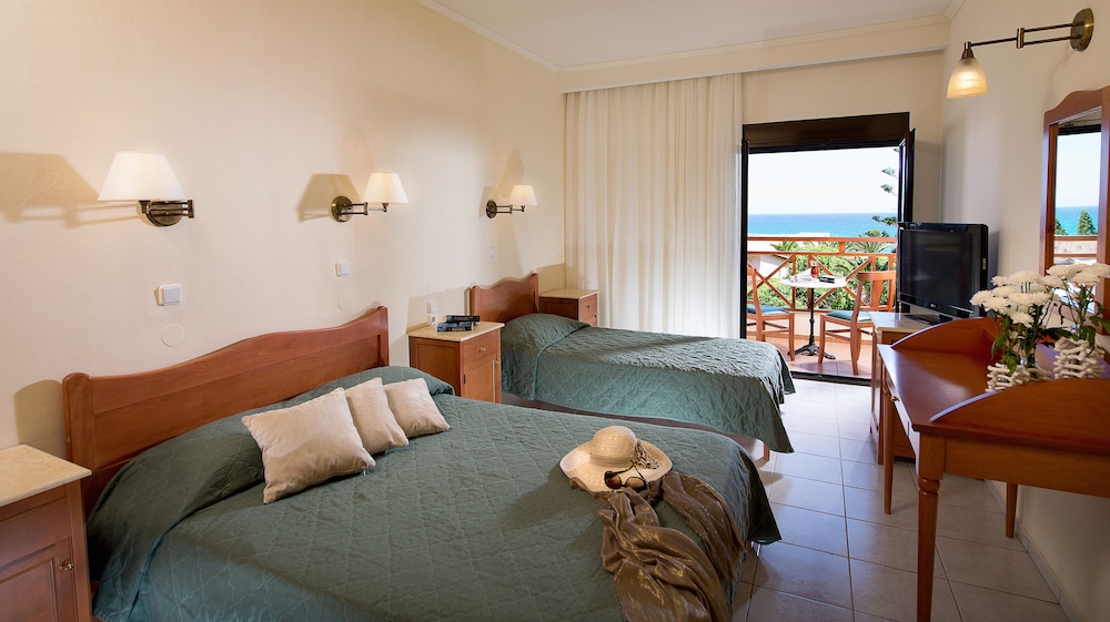 Cactus Beach Hotel 31/70