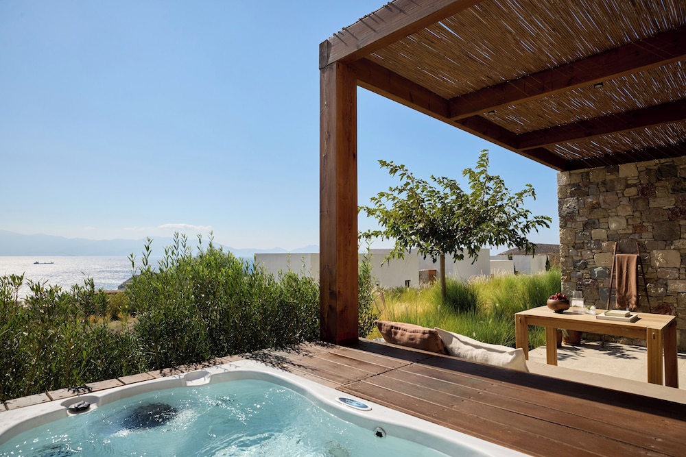 KOIA All Suite Wellbeing Resort 44/73
