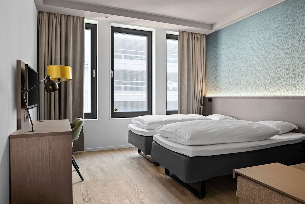 SUPERIOR, TWIN BEDS