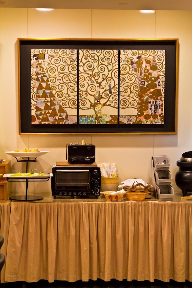 TIAN LONG HOTEL 8/69