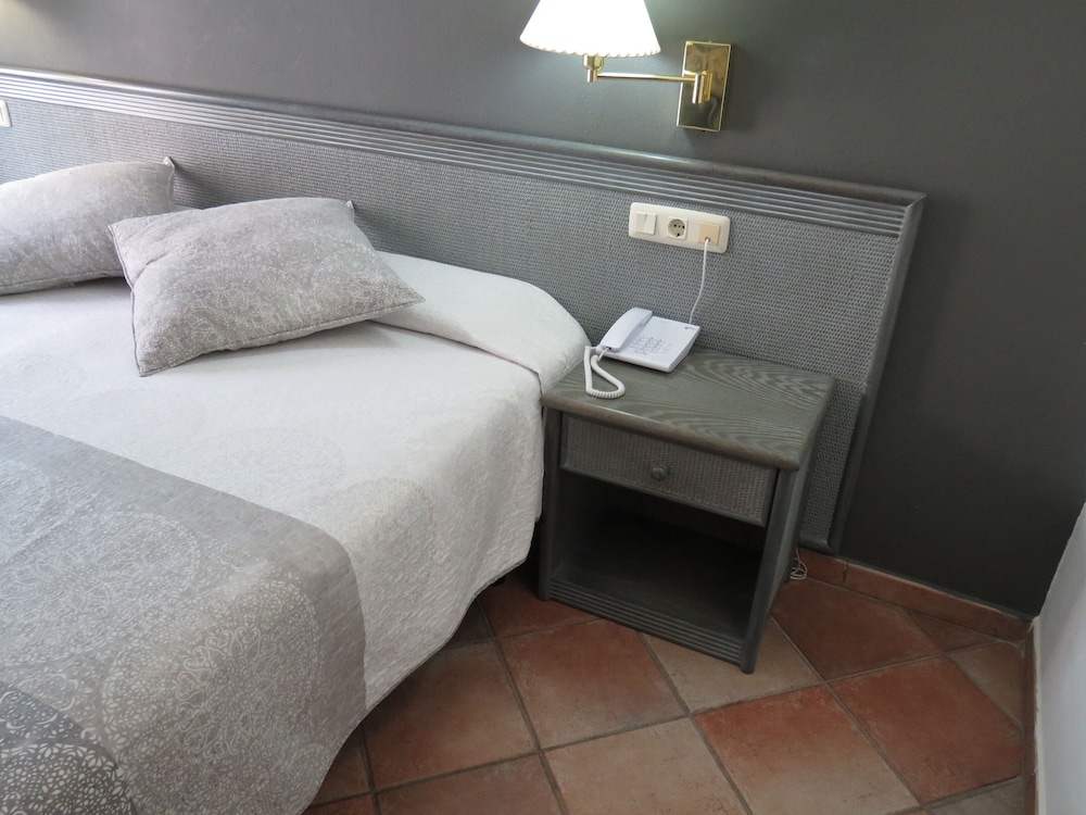 Hotel Santa Anna 18/50