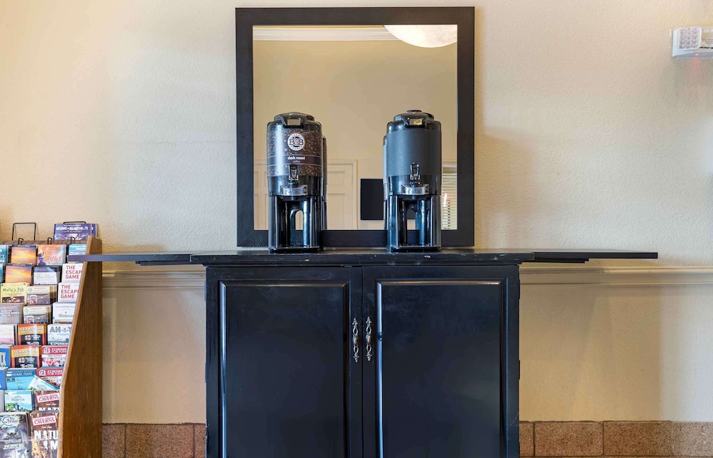 Extended Stay America Houston Med Ctr Nrg Pk Braeswood Blvd 3/50
