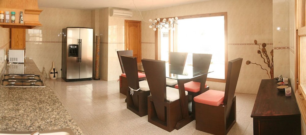Santa Eulalia Hostal 30/44