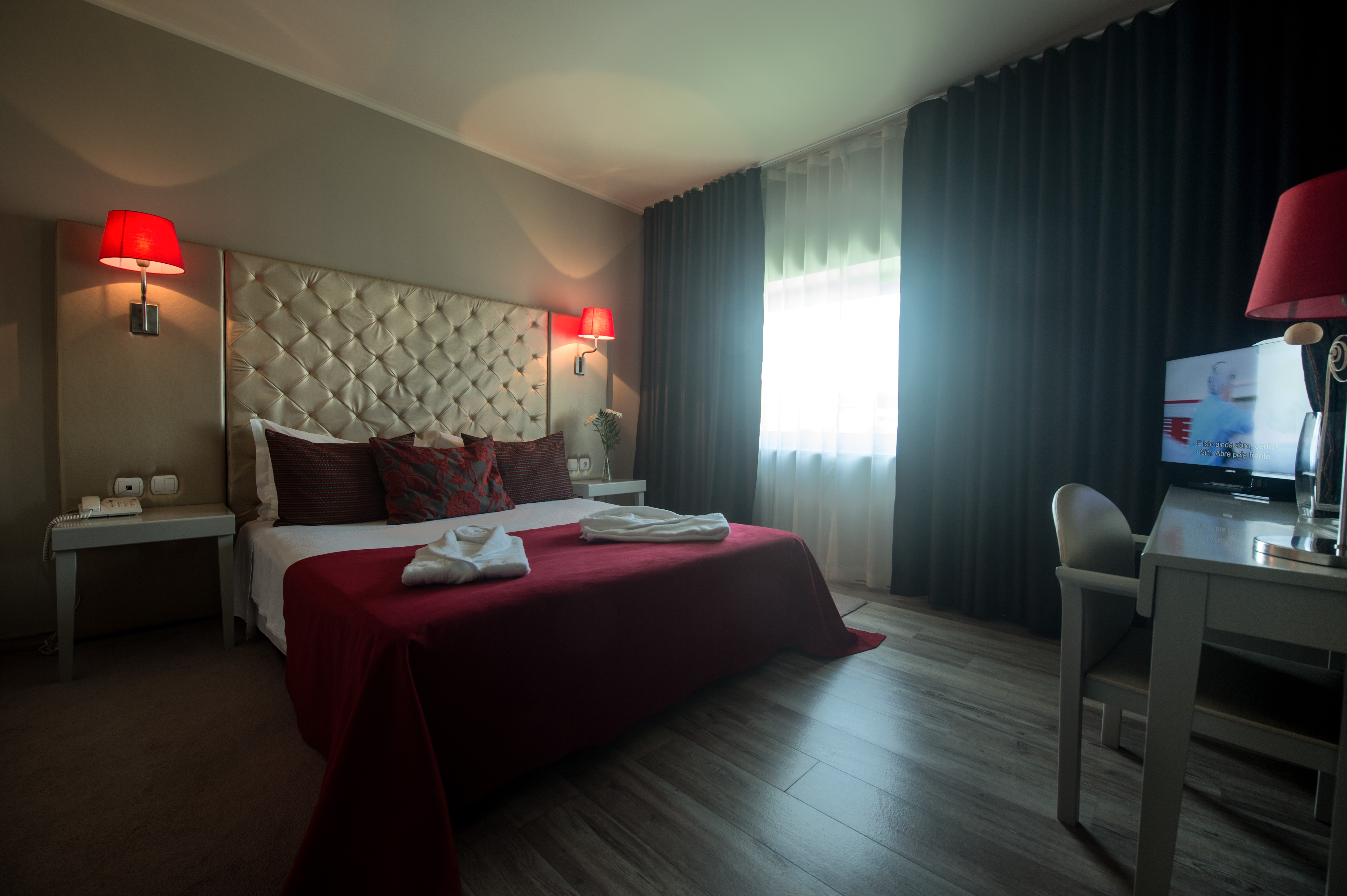 Room, Single, Double or Twin Bed