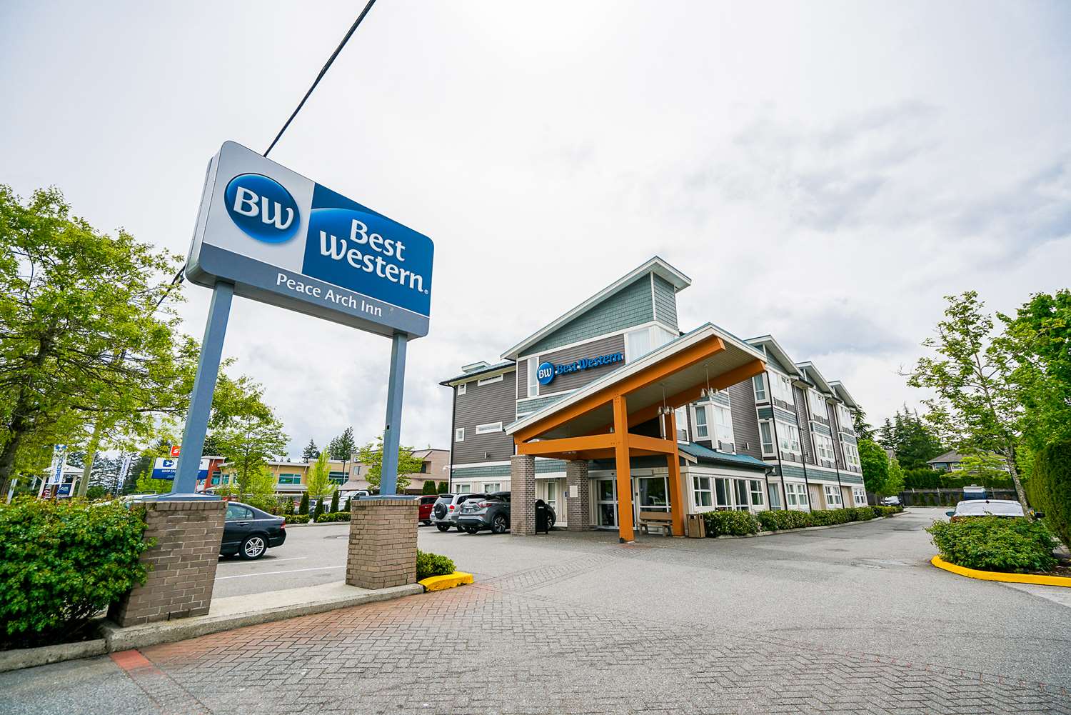Best Western Peace Arch Inn 53/55